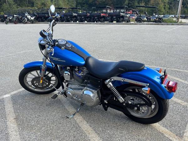 2004 Harley-Davidson, dovoz USA — foto 6 z 12