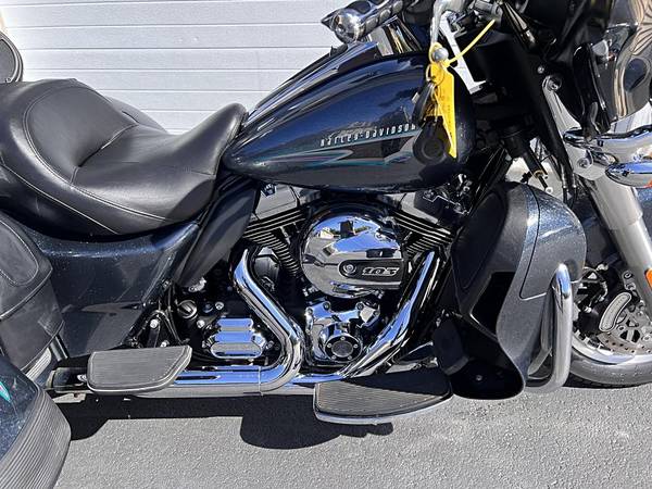 2015 Harley-Davidson, dovoz USA — foto 2 z 12