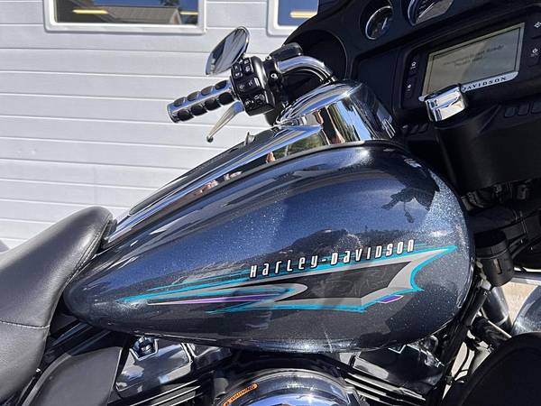 2015 Harley-Davidson, dovoz USA — foto 3 z 12