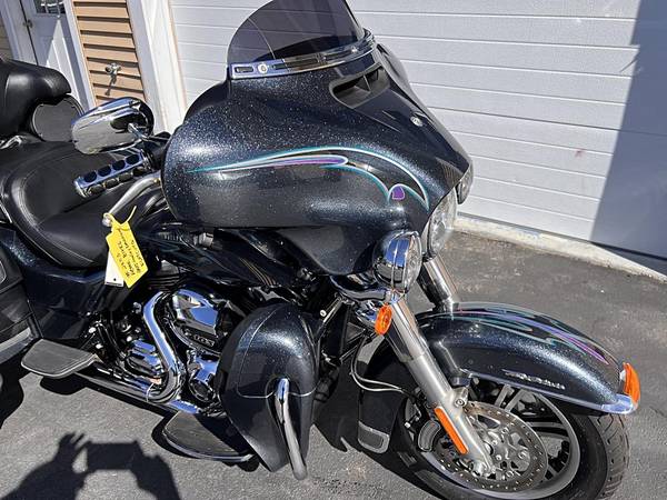 2015 Harley-Davidson, dovoz USA — foto 4 z 12