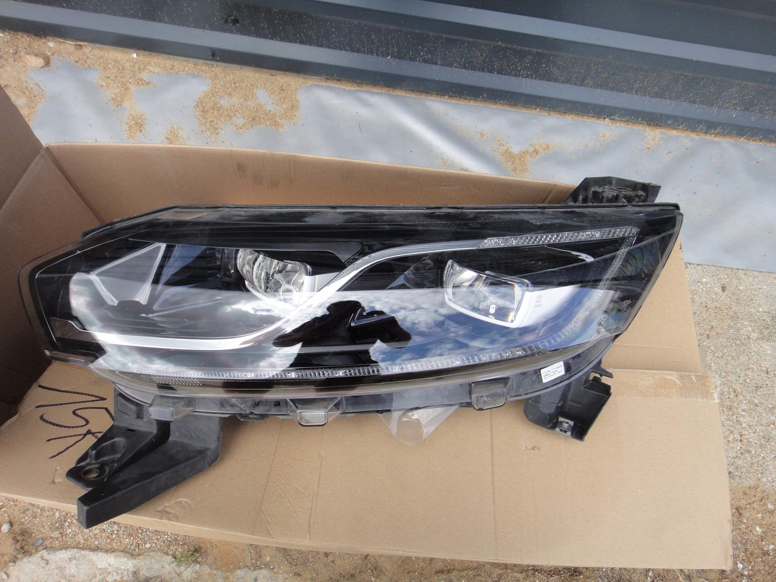 nová OE světlomet levá Renault Espace V LED Pure 260608819R, Skladem v EU — foto 1
