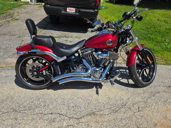 2013 Harley-Davidson, dovoz USA — foto 2 z 6