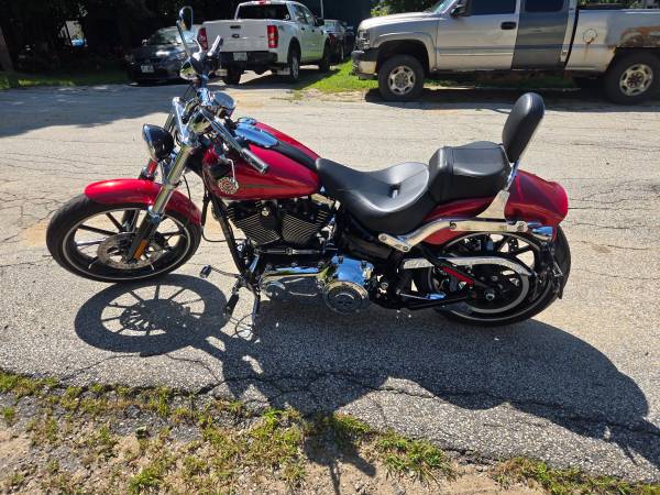 2013 Harley-Davidson, dovoz USA — foto 3 z 6