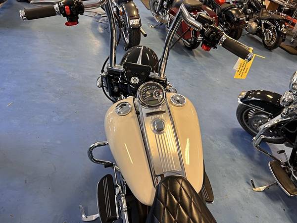 2012 Harley-Davidson, dovoz USA — foto 10 z 12
