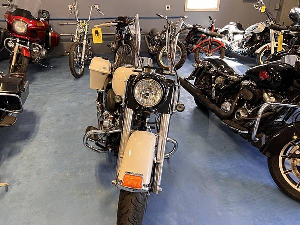 2012 Harley-Davidson, dovoz USA — foto 5 z 12