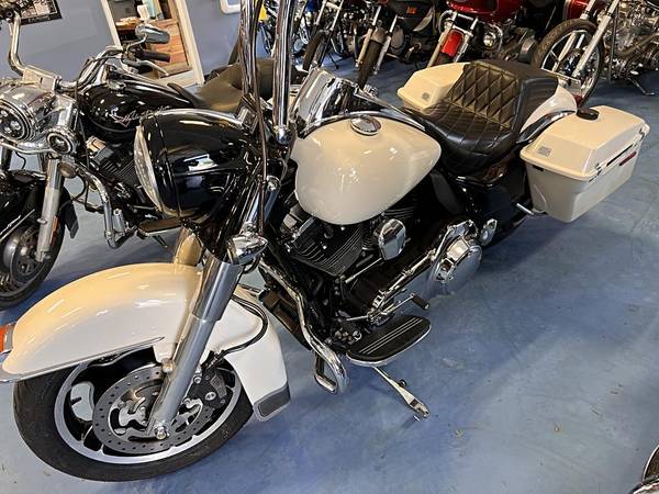 2012 Harley-Davidson, dovoz USA — foto 6 z 12