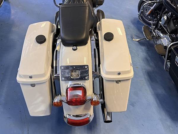 2012 Harley-Davidson, dovoz USA — foto 9 z 12
