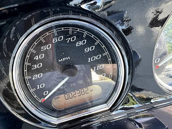 2021 Harley-Davidson, dovoz USA — foto 9 z 10