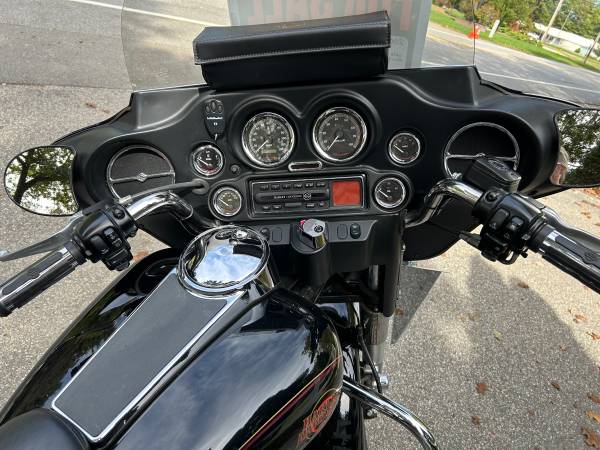 2002 Harley-Davidson, dovoz USA — foto 4 z 7