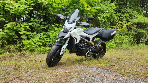 2013 Ducati, dovoz USA — foto 2 z 5