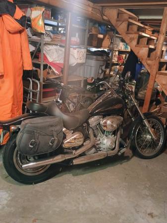 2004 Harley-Davidson, dovoz USA — foto 2 z 2