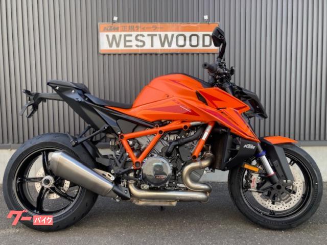 2024 KTM 1390スーパーデュークRエボ, dovoz Japonsko — foto 1 2024 KTM 1390スーパーデュークRエボ, dovoz Japonsko — foto 1