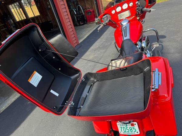 2017 Harley-Davidson, dovoz USA — foto 3 z 11