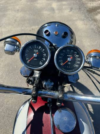 Triumph, dovoz USA — foto 4 z 12