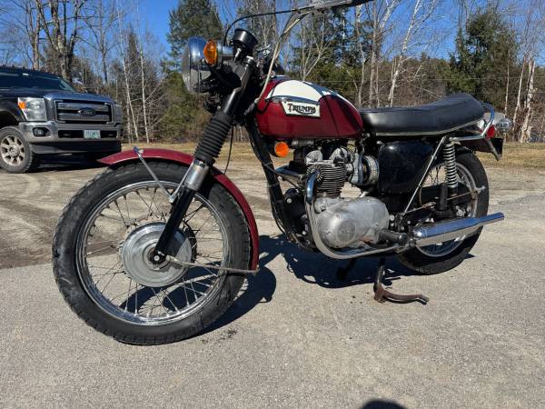 Triumph, dovoz USA — foto 5 z 12