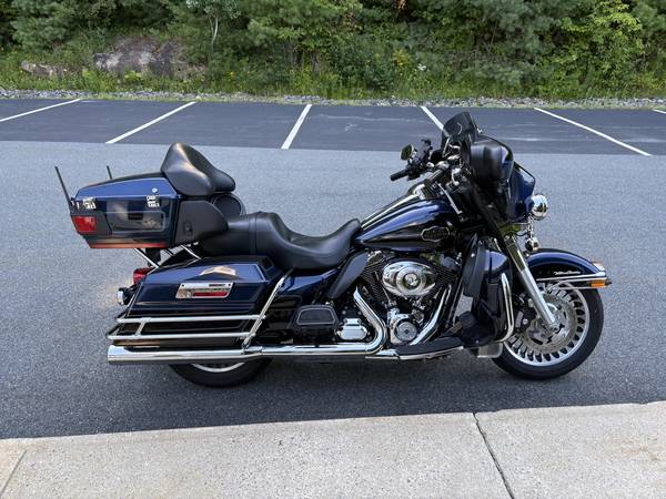2012 Harley-Davidson, dovoz USA — foto 1 z 7 2012 Harley-Davidson, dovoz USA — foto 1 z 7
