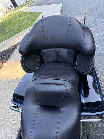 2012 Harley-Davidson, dovoz USA — foto 5 z 7