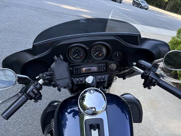 2012 Harley-Davidson, dovoz USA — foto 6 z 7