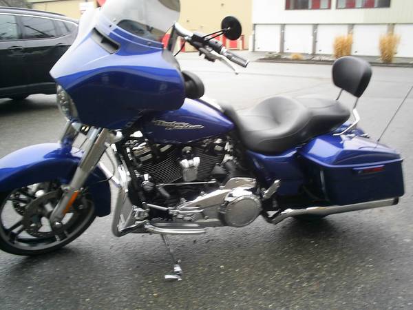 2017 Harley-Davidson, dovoz USA — foto 5 z 9
