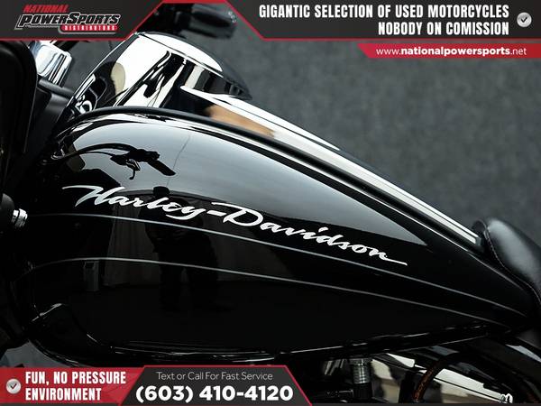2012 Harley-Davidson, dovoz USA — foto 11 z 12
