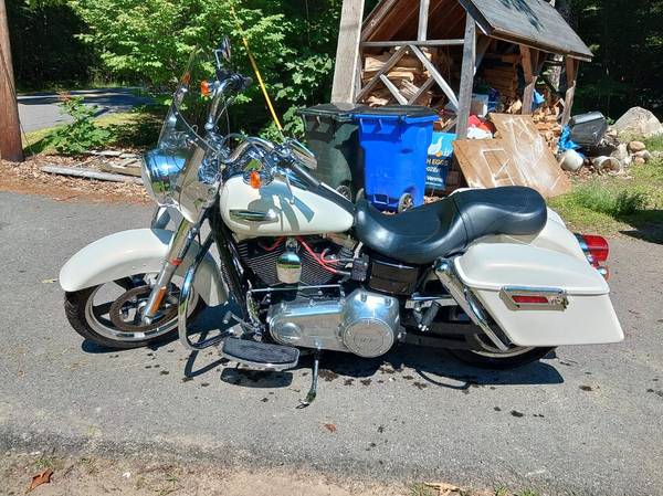 2014 Harley-Davidson, dovoz USA — foto 3 z 10