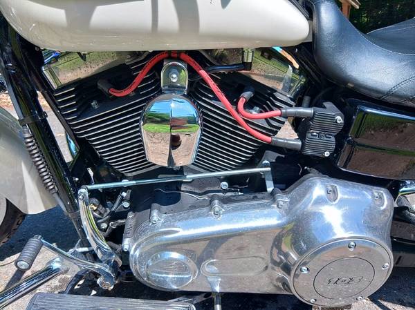 2014 Harley-Davidson, dovoz USA — foto 8 z 10