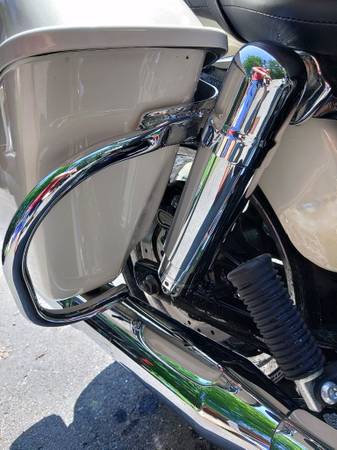 2014 Harley-Davidson, dovoz USA — foto 9 z 10