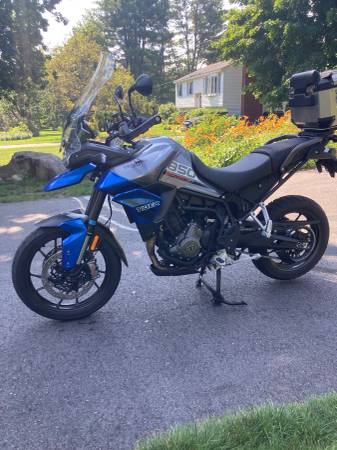 2022 Triumph, dovoz USA — foto 4 z 12