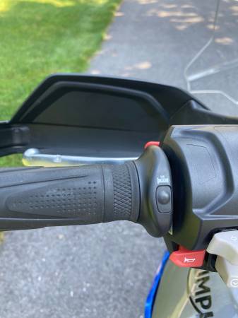 2022 Triumph, dovoz USA — foto 6 z 12