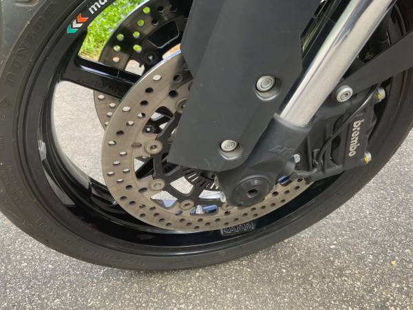 2011 KTM, dovoz USA — foto 11 z 12