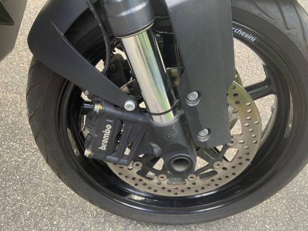 2011 KTM, dovoz USA — foto 12 z 12