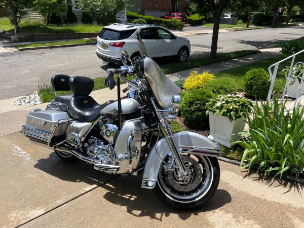 Harley-Davidson, dovoz USA — foto 3 z 5