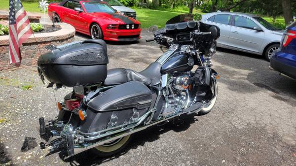 2008 Harley-Davidson, dovoz USA — foto 3 z 11