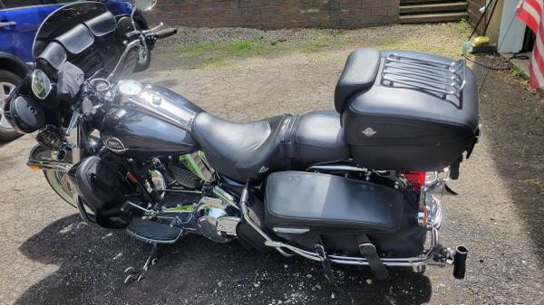 2008 Harley-Davidson, dovoz USA — foto 5 z 11