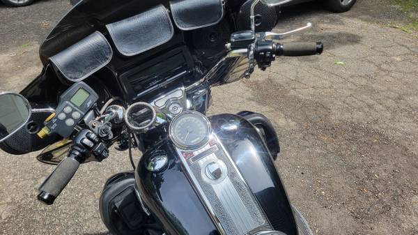 2008 Harley-Davidson, dovoz USA — foto 7 z 11