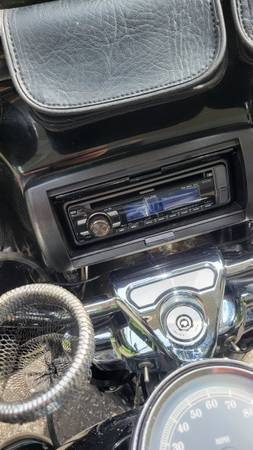 2008 Harley-Davidson, dovoz USA — foto 8 z 11