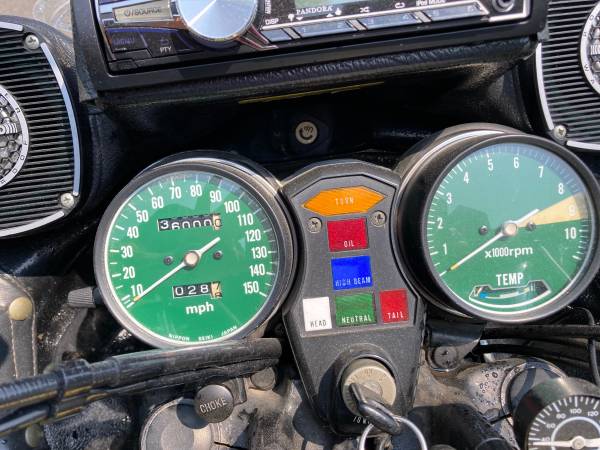 Honda, zlatá, dovoz USA — foto 5 z 5