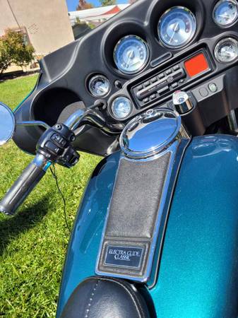 2004 Harley-Davidson, dovoz USA — foto 3 z 6