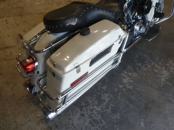 2003 Harley-Davidson, dovoz USA — foto 3 z 6