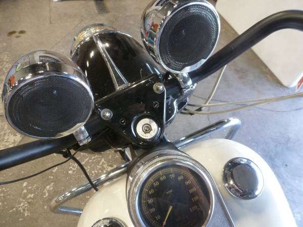 2003 Harley-Davidson, dovoz USA — foto 5 z 6