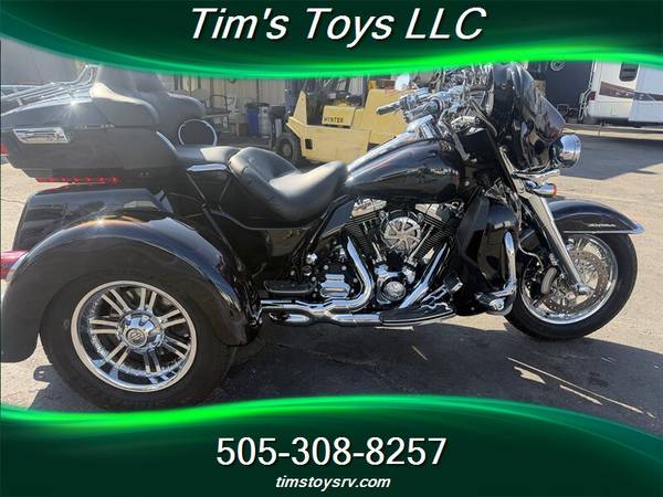 2014 Harley-Davidson, dovoz USA — foto 2 z 12