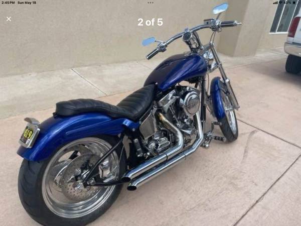 2002 Harley-Davidson, dovoz USA — foto 2 z 5