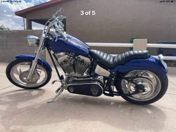 2002 Harley-Davidson, dovoz USA — foto 3 z 5