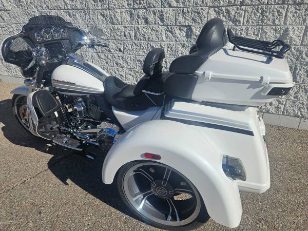 2020 Harley-Davidson, dovoz USA — foto 2 z 12