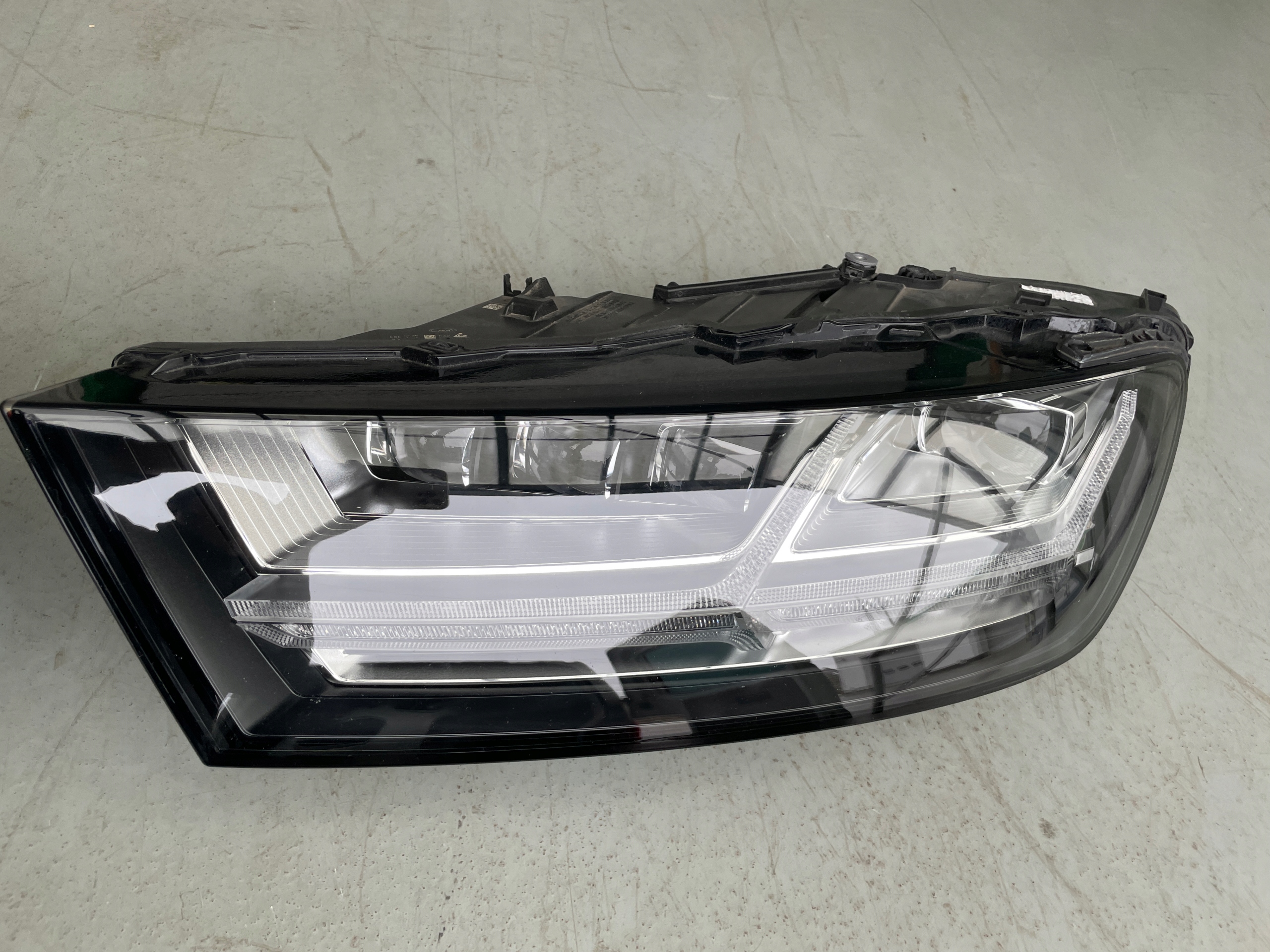 Audi Q7 4m full led matrix komplet levý i pravý gla, Skladem v EU — foto 4 z 14