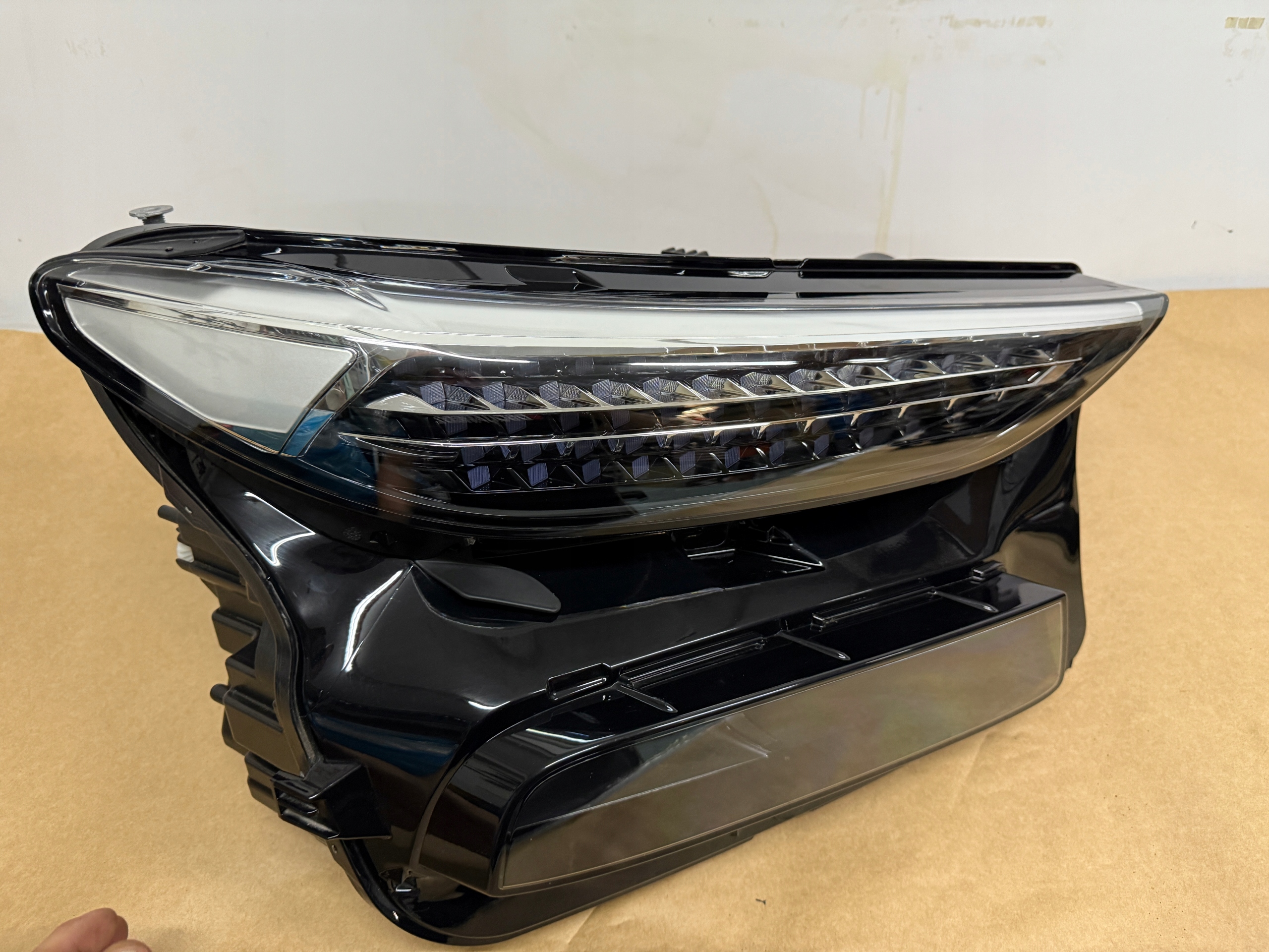 světlomet Przedna levá Do Audi Q6 E-tron Matrix 85h941040h, dovoz Skladem v EU — foto 6 z 9