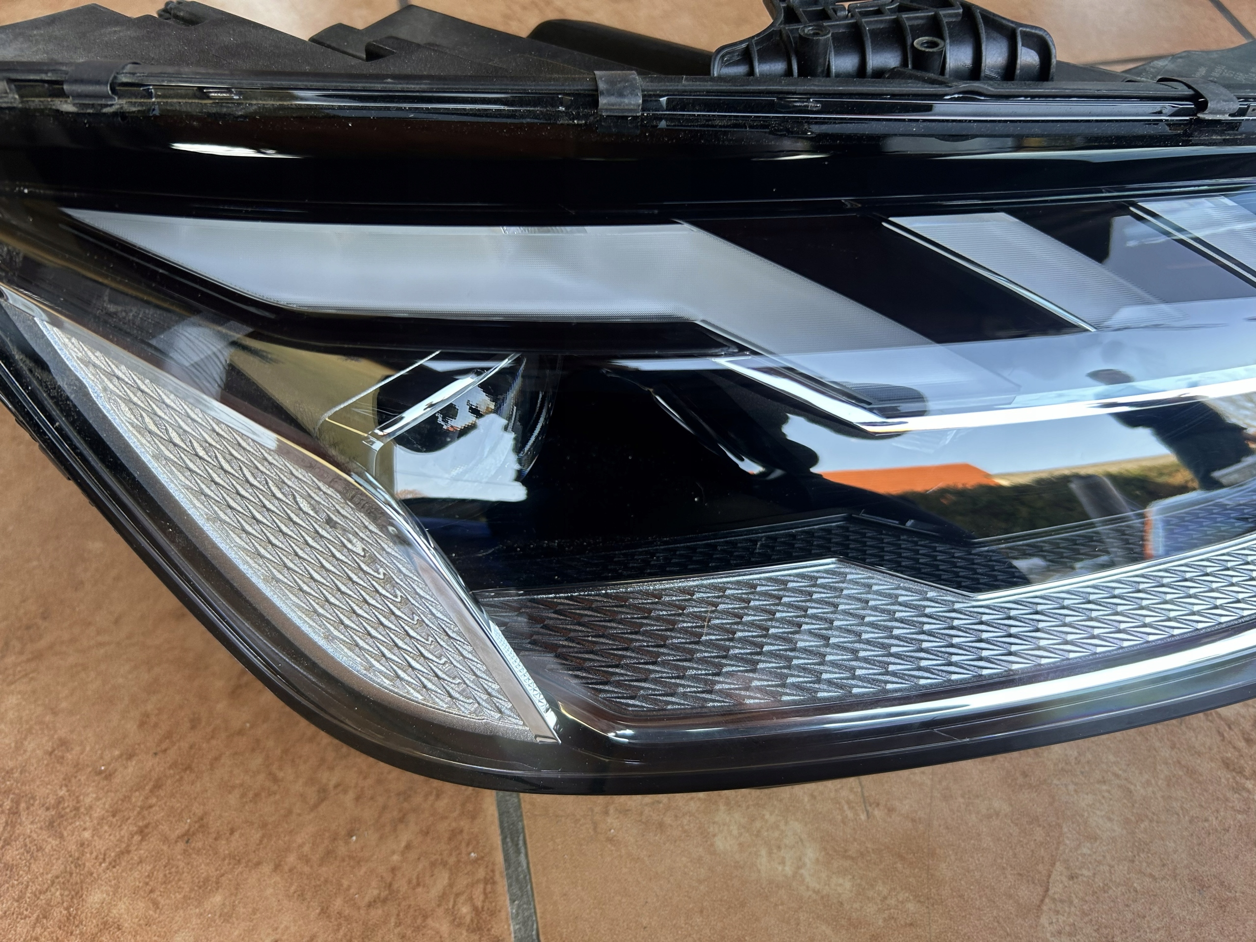 Světlomet — Audi RS4, Skladem v EU — foto 4 z 11