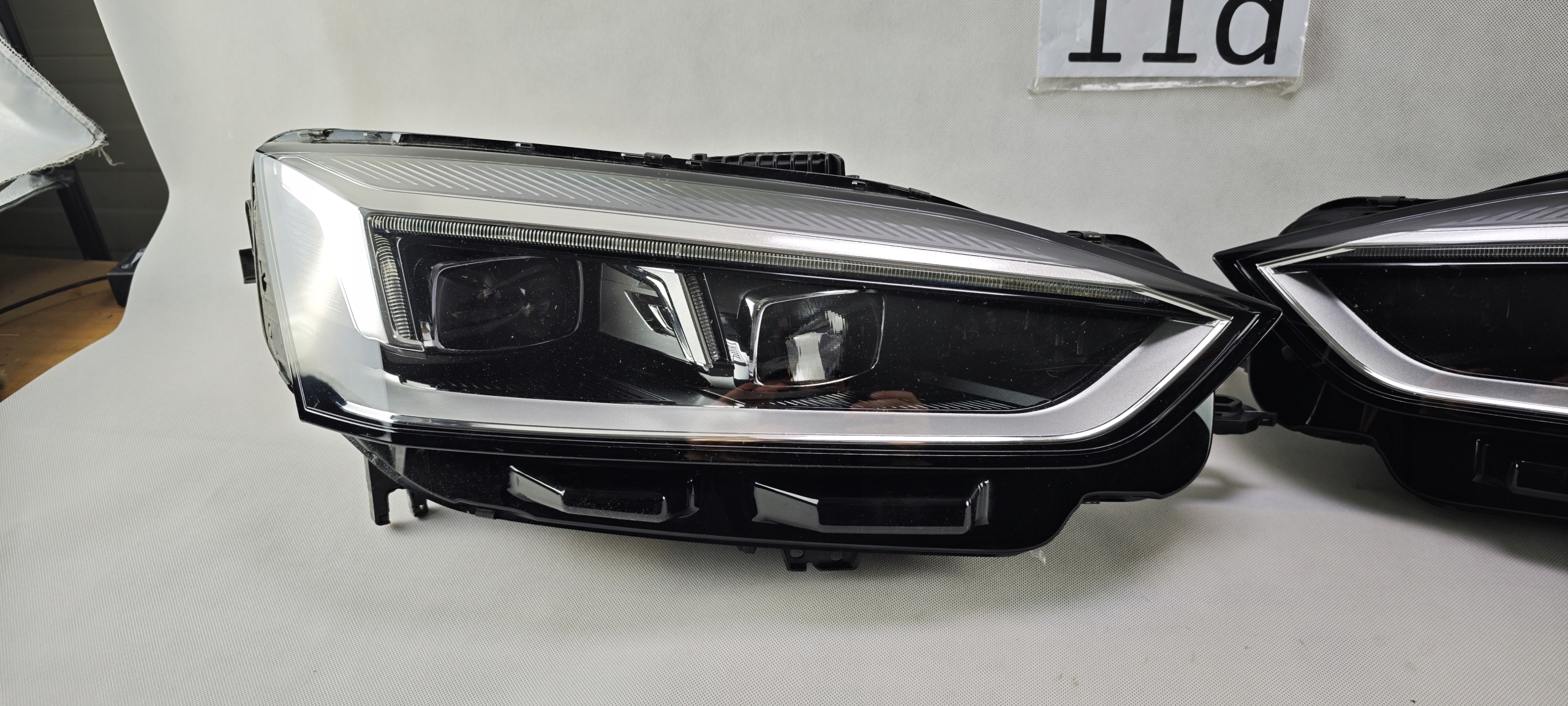 Audi A5 8w6 FULL LED Matrix komplet levý i pravý světlomet komplet levý i pravý, Skladem v EU — foto 3 z 14