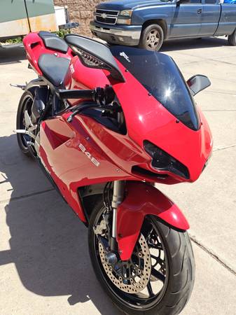 2009 Ducati, dovoz USA — foto 2 z 5