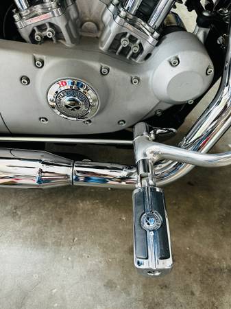 2004 Harley-Davidson, dovoz USA — foto 11 z 12